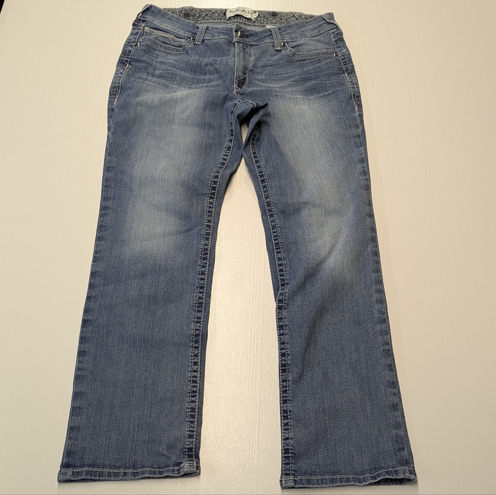 Ariat Women's 34R Medium Vintage Wash Mid-Rise Jeans